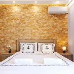 5- Luxury For 4 In The Part Of Rhodes! Lägenhet Rhodes City