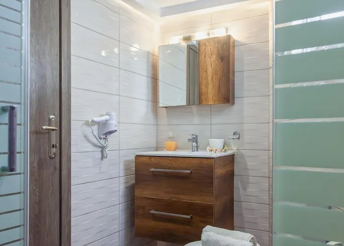 5- Luxury For 4 In The Part Of Rhodes! *