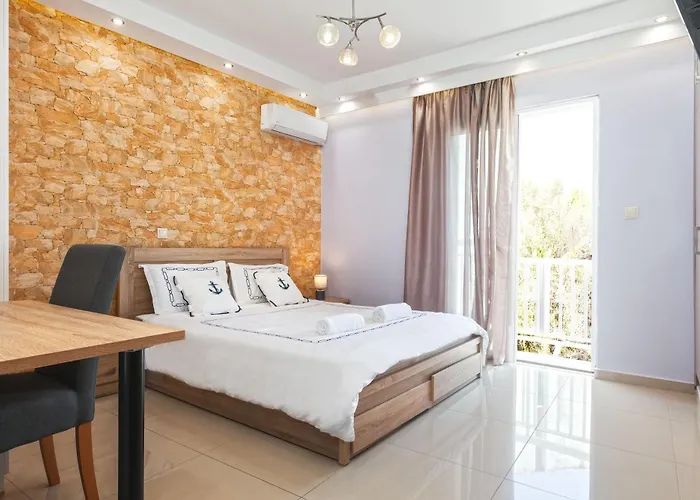 Apartamento 5- Luxury For 4 In The Part Of Rhodes!